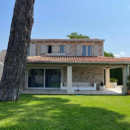 Skarlanija, Umag Sveta Marija na Krasu