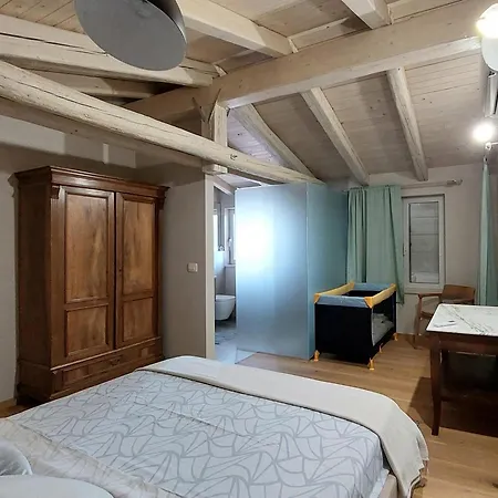 Skarlanija, Umag *
