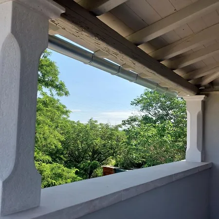 Villa Skarlanija, Umag