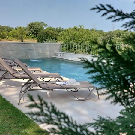 Villa Skarlanija, Umag