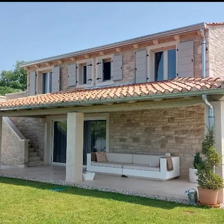 Skarlanija, Umag * Sveta Marija na Krasu