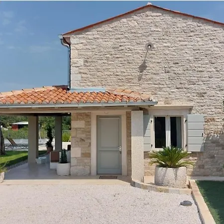 Skarlanija, Umag *