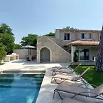 Villa škarlanija, Umag *